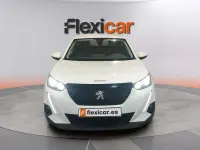 Usado Peugeot 2008 Active 110 CV (80 kW) 2021 Blanco SUV