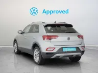 Usado VW T-Roc 116 CV (85 kW) 2025 Gris SUV