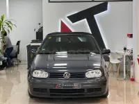 Usado VW Golf Highline 90 CV (66 kW) 2001 Gris / plata Descapotable