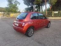 Usado Nissan Micra 80 CV (58 kW) 2008 Granate Berlina