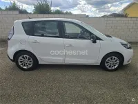 Usado Renault Scénic Life 115 CV (84 kW) 2016 Blanco Monovolumen