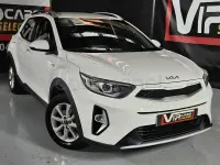 Usado Kia Stonic 84 CV (61 kW) 2023 Blanco SUV