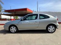 Usado Renault Mégane Coupé Sportway 95 CV (69 kW) 2002 Gris / plata Coupe