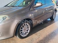 Usado Fiat Bravo Dynamic 105 CV (77 kW) 2010 Beige Utilitario
