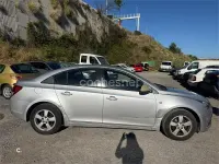 Usado Chevrolet Cruze LS 124 CV (91 kW) 2011 Gris / plata Berlina
