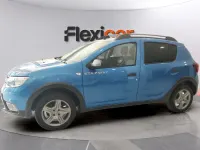 Usado Dacia Sandero Comfort 90 CV (66 kW) 2018 Azul Berlina