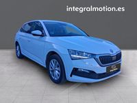 Usado Skoda Scala Ambition 110 CV (80 kW) 2023 Blanco Utilitario