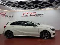 Usado Mercedes A180 AMG line 109 CV (80 kW) 2015 Blanco Berlina