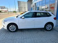 Usado Skoda Kamiq Ambition 110 CV (80 kW) 2022 Blanco SUV