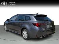 Usado Toyota Corolla Active 140 CV (102 kW) 2025 Gris / plata Familiar