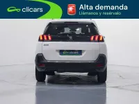 Usado Peugeot 5008 Allure 131 CV (96 kW) 2018 Blanco SUV