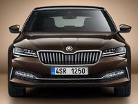 Usado Skoda Superb SportLine 150 CV (110 kW) 2019 Rojo Berlina