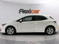 Usado Toyota Corolla Active 122 CV (89 kW) 2022 Blanco Berlina