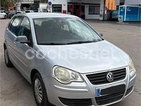 Usado VW Polo Advance 75 CV (55 kW) 2005 Gris / plata Utilitario