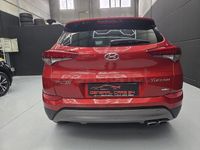 Usado Hyundai Tucson Style 184 CV (135 kW) 2016 Granate SUV
