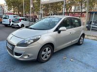 Usado Renault Scénic III Dynamique 110 CV (80 kW) 2011 Beige Monovolumen