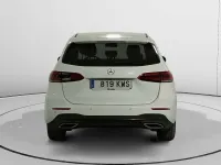 Usado Mercedes B180 116 CV (85 kW) 2019 Blanco Utilitario