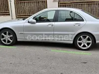 Usado Mercedes C200 Sport Edition 122 CV (89 kW) 2005 Gris / plata Berlina
