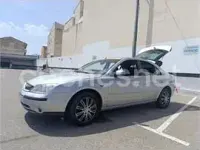 Usado Ford Mondeo Trend 115 CV (84 kW) 2002 Gris / plata Berlina