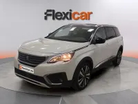 Usado Peugeot 5008 Allure 130 CV (95 kW) 2019 Blanco SUV