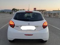 Usado Peugeot 208 Active 100 CV (73 kW) 2019 Blanco Utilitario