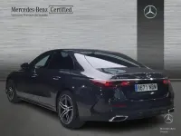 Usado Mercedes E220 AMG line 197 CV (144 kW) 2025 Gris grafito Berlina