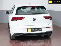 Usado VW Golf VIII 110 CV (80 kW) 2021 Blanco Berlina