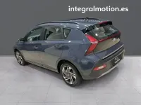 Usado Hyundai Bayon 84 CV (61 kW) 2023 Gris SUV