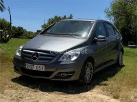 Usado Mercedes B180 116 CV (85 kW) 2010 Gris / plata Monovolumen