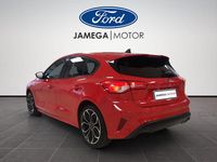 Usado Ford Focus ST-Line X 125 CV (91 kW) 2021 Rojo Berlina