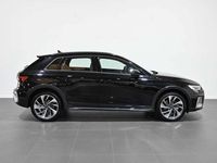 Käytetty Audi A3 Ambiente 204 HP (150 kW) 2025 Musta Katumaasturi