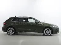 Usado Audi A3 S-Line 150 CV (110 kW) 2025 Verde Berlina