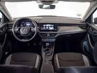 Usado Skoda Kamiq Essence 95 CV (69 kW) 2024 Gris SUV