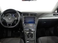 Usado VW Golf VIII Business 130 CV (95 kW) 2020 Plata tungsteno (metalizado) Berlina