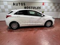 Usado Hyundai i30 100 CV (73 kW) 2014 Blanco Berlina