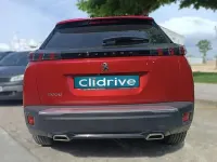 Usado Peugeot 2008 Allure 131 CV (96 kW) 2023 Rojo SUV