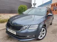 Usado Skoda Octavia Style 150 CV (110 kW) 2018 Gris Familiar