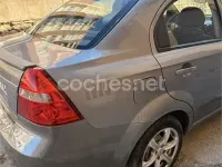 Usado Chevrolet Aveo LS 94 CV (69 kW) 2006 Gris / plata Berlina