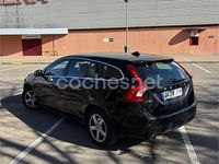 Usado Volvo V60 Momentum 120 CV (88 kW) 2017 Negro Familiar