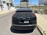 Usado Ford Focus Ambiente 90 CV (66 kW) 2007 Negro Berlina