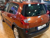 Usado Renault Scénic II 130 CV (95 kW) 2008 Granate Monovolumen