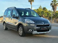 Usado Peugeot Partner Tepee Style 92 CV (67 kW) 2015 Negro Monovolumen