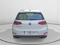 Usado VW Golf VII 100 kW (136 CV) 2018 Blanco