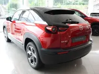 Usado Mazda MX30 Ad'Vantage 106 kW (145 CV) 2023 Rojo SUV