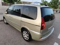 Usado Peugeot 807 136 CV (100 kW) 2008 Beige Monovolumen