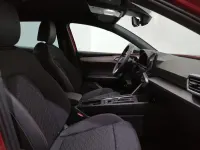 Usado Seat Leon FR 204 CV (150 kW) 2024 Rojo Berlina