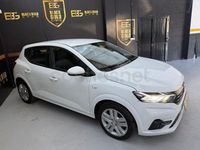 Usado Dacia Sandero Comfort 67 CV (49 kW) 2021 Blanco Berlina