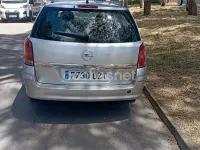 Usado Opel Astra Enjoy 105 CV (77 kW) 2006 Gris / plata Familiar