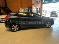 Usado Volvo V40 Kinetic 120 CV (88 kW) 2016 Azul Familiar