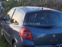 Usado Renault Clio II Authentique 65 CV (47 kW) 2006 Azul Berlina